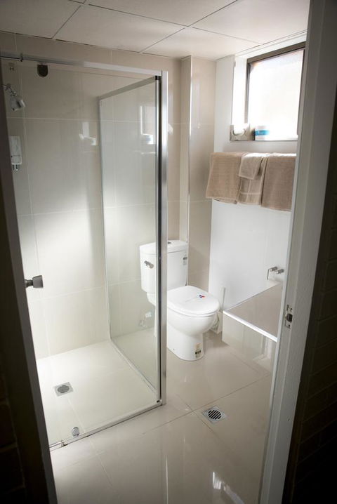 Coastal Bay Motel - Accommodation Burleigh 30