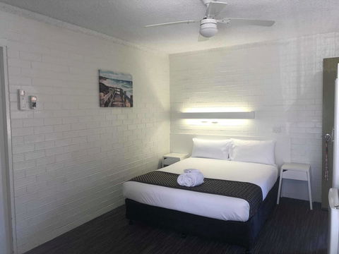 Coastal Bay Motel - Accommodation Burleigh 19