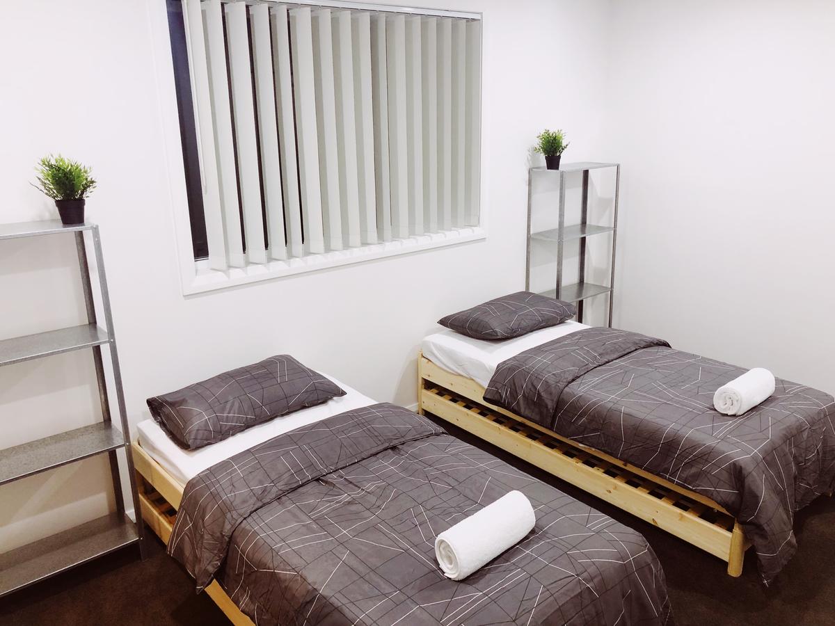 Melrose Park NSW Accommodation Burleigh