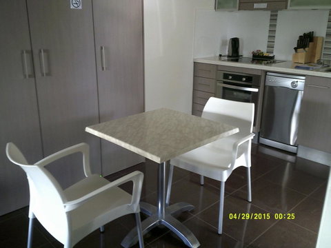 Pelican H2O One & Two Bedroom Apartments - Accommodation Burleigh 34
