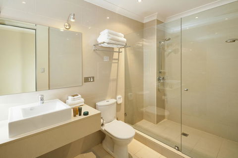 Best Western Plus Hotel Stellar - Accommodation Burleigh 5