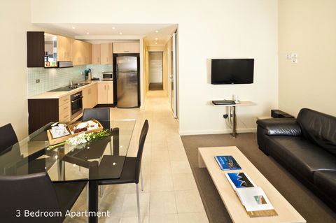 Best Western Plus Hotel Stellar - Accommodation Burleigh 42