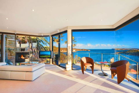 STUNNING MANLY VIEWS - Accommodation Burleigh 2