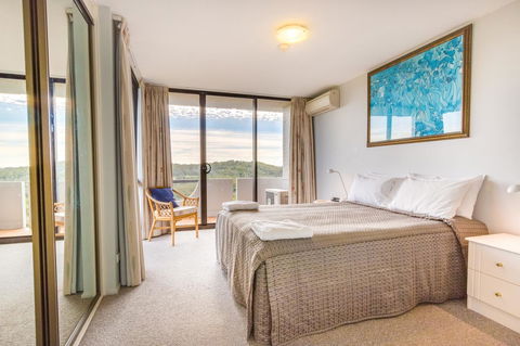 Pacific Towers Beach Resort - Accommodation Burleigh 37