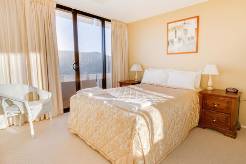 Pacific Towers Beach Resort - Accommodation Burleigh 20