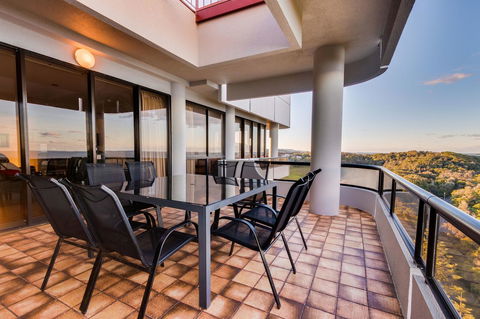 Pacific Towers Beach Resort - Accommodation Burleigh 12
