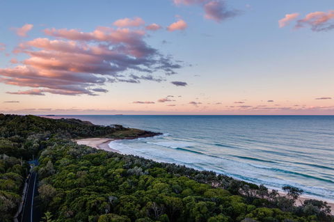 Pacific Towers Beach Resort - Accommodation Burleigh 1