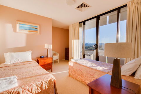 Pacific Towers Beach Resort - Accommodation Burleigh 19