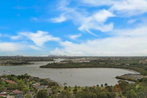 Cozy Apartment With Water View Plus Winter Garden - Accommodation Burleigh 8