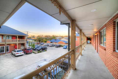 Best Western Plus Bolton On The Park - Accommodation Burleigh 23