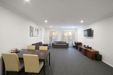 Best Western Plus Bolton On The Park - Accommodation Burleigh 21