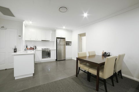 Best Western Plus Bolton On The Park - Accommodation Burleigh 22
