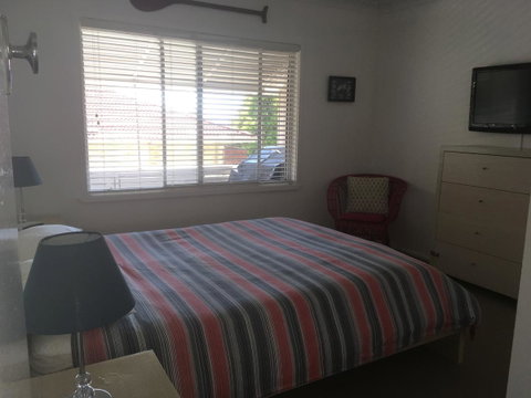 Tomaree Lodge - Accommodation Burleigh 3