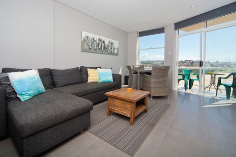 Gorgeous Coogee Views 2 Beds WT21 - Accommodation Burleigh 2