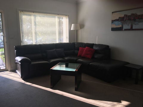 Travers Street Apartment - Accommodation Burleigh 8