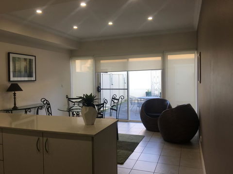 Travers Street Apartment - Accommodation Burleigh 3