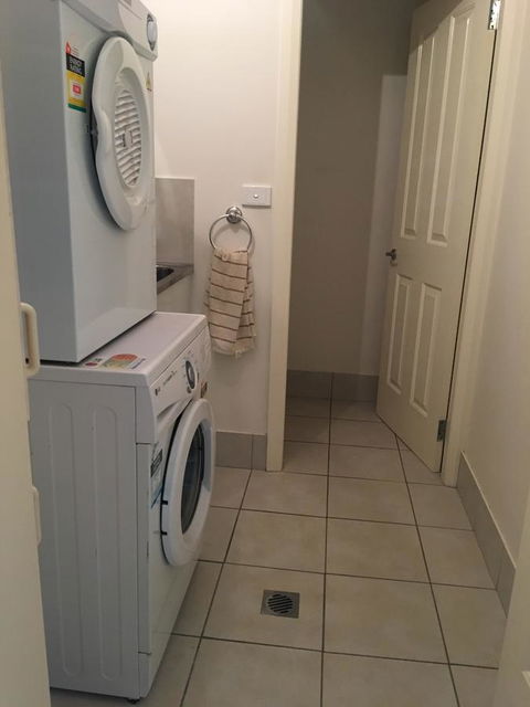 Travers Street Apartment - Accommodation Burleigh 10