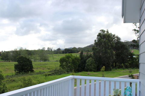 Red Waratah - Accommodation Burleigh 11