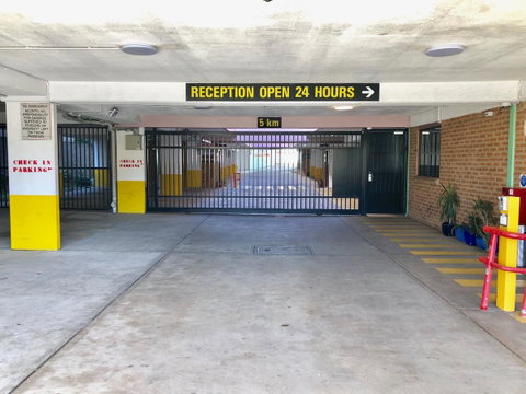 Marco Polo Motor Inn Sydney - Accommodation Burleigh 27