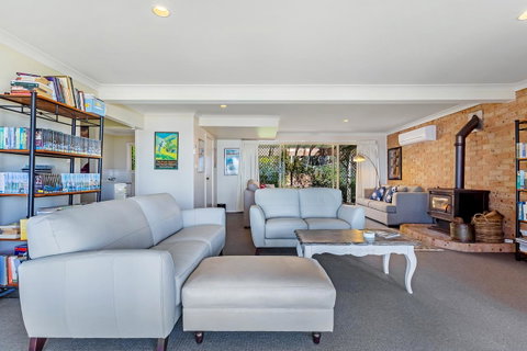 Foreshore Drive, 123, Sandranch - Accommodation Burleigh 3