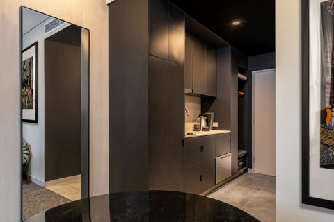 Veriu Green Square - Accommodation Burleigh 24
