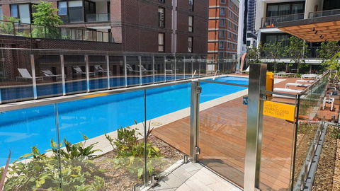 Two Bedroom Darling Harbour Apt Chinatown CBD UTS - Accommodation Burleigh 5