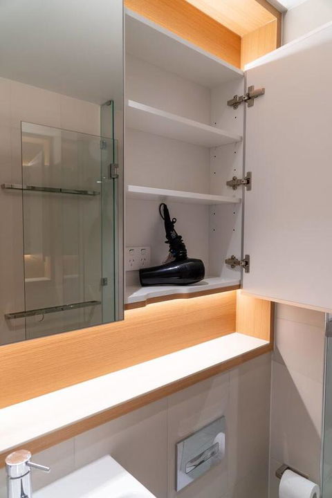 Two Bedroom Darling Harbour Apt Chinatown CBD UTS - Accommodation Burleigh 31