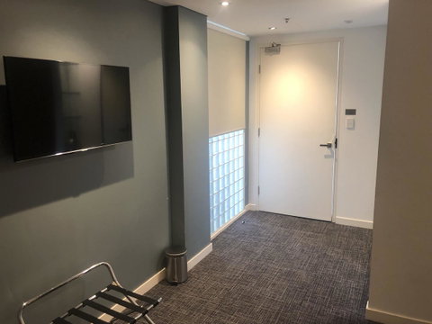 Crown Hotel Surry Hills - Accommodation Burleigh 37