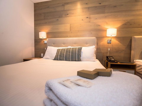 Crown Hotel Surry Hills - Accommodation Burleigh 3