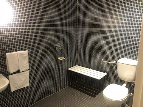 Crown Hotel Surry Hills - Accommodation Burleigh 38