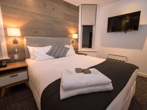 Crown Hotel Surry Hills - Accommodation Burleigh 2