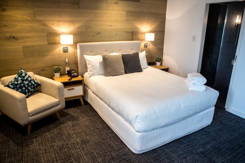Crown Hotel Surry Hills - Accommodation Burleigh 22