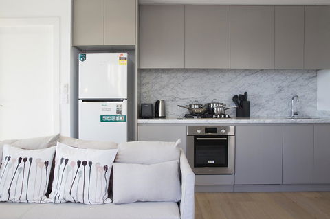 Cozy Apartment With Harbour Bridge View In Bondi - Accommodation Burleigh 2