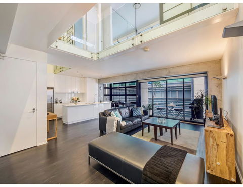 Urban Loft Close To Sydney Hot Spots - Accommodation Burleigh 0