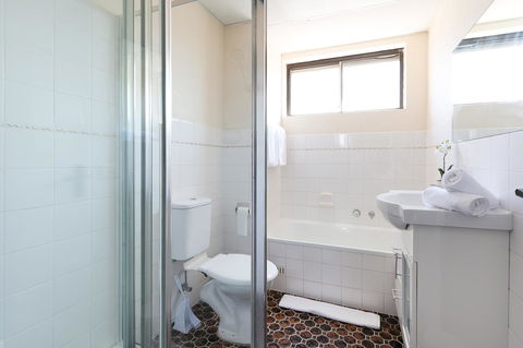 Stay In The Heart Of Randwick With Style - Accommodation Burleigh 4