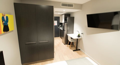 Studio 8 Residences - Adults Only - Accommodation Burleigh 12