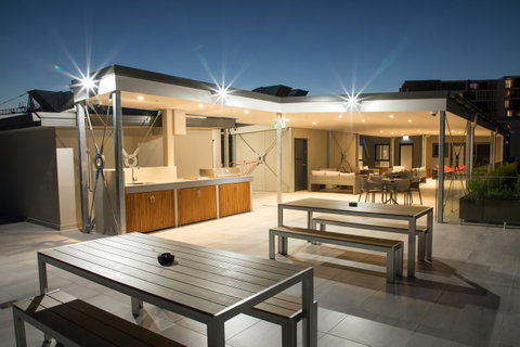 Studio 8 Residences - Adults Only - Accommodation Burleigh 9