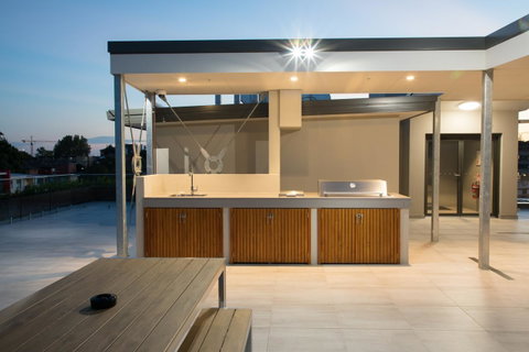 Studio 8 Residences - Adults Only - Accommodation Burleigh 10