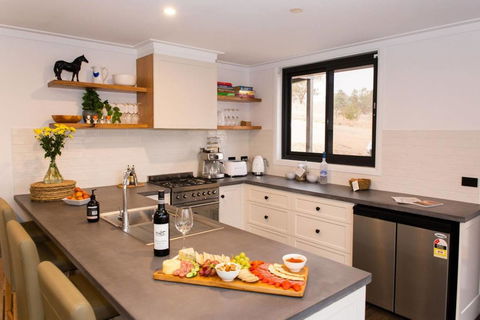 Belisi Farmstay Cottage - Accommodation Burleigh 4