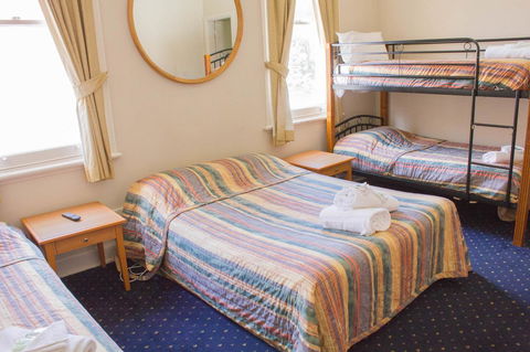 Gardners Inn Hotel - Accommodation Burleigh 20