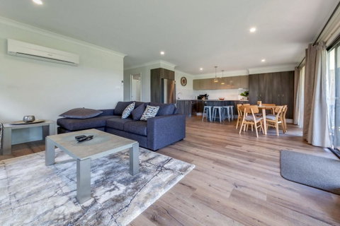 Horizons Retreat & Golf, Villa 133 - Accommodation Burleigh 3