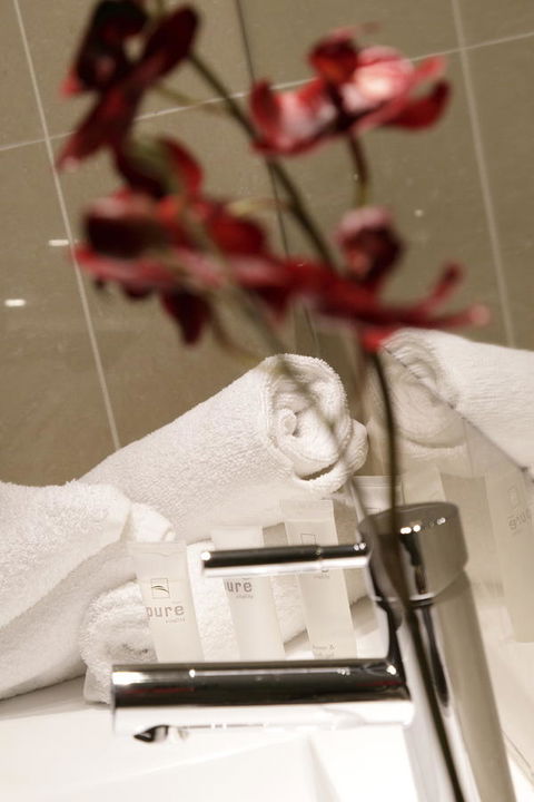 Carlyle Suites & Apartments - Accommodation Burleigh 21