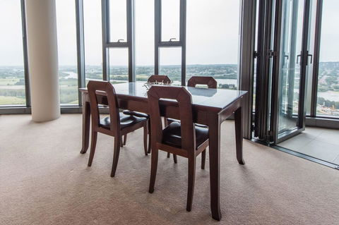 180Â° Water View Three Bedroom (wooden Furniture) - Accommodation Burleigh 20