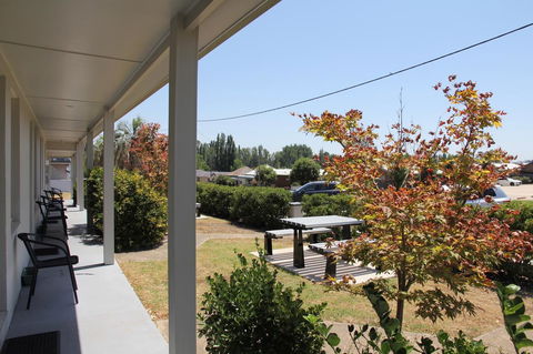 Tumut Apartments - Accommodation Burleigh 13