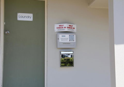 Tumut Apartments - Accommodation Burleigh 1
