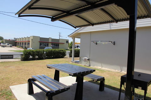 Tumut Apartments - Accommodation Burleigh 18