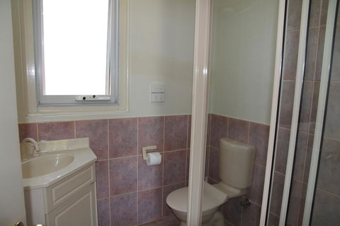 Tumut Apartments - Accommodation Burleigh 11