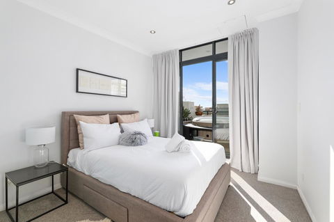 Darling Harbour Penthouse Views+Jacuzzi - Accommodation Burleigh 6