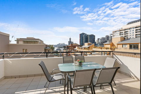 Darling Harbour Penthouse Views+Jacuzzi - Accommodation Burleigh 8