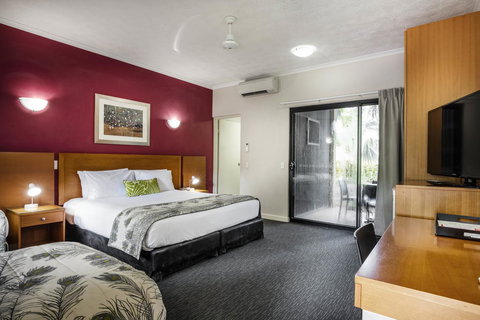 Mercure Darwin Airport Resort - Accommodation Burleigh 30
